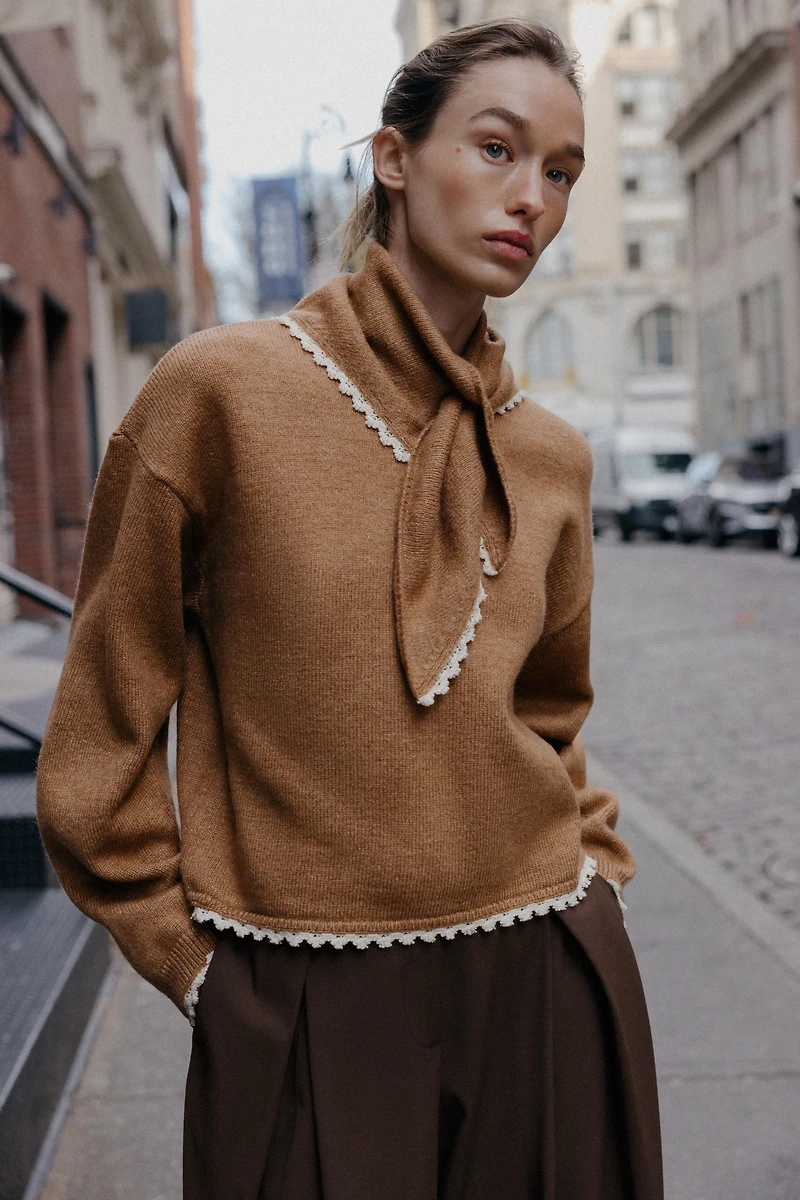 BANDANA LACE KNIT JUMPER