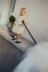 ROBE EN TULLE BRODÉE