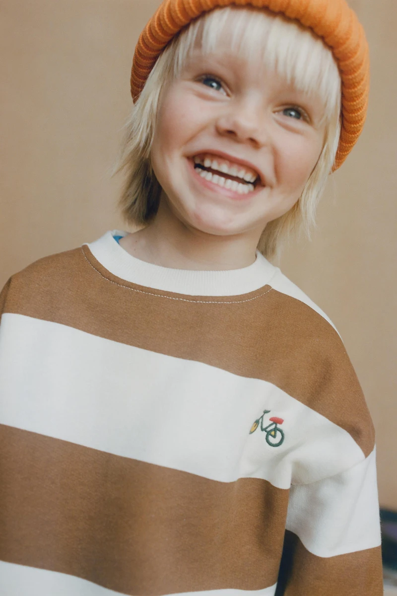 SWEAT À RAYURES BRODÉ