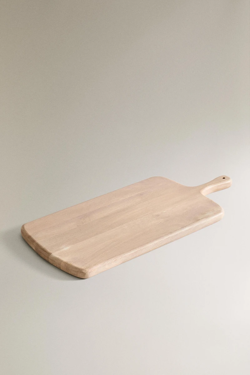 MANGO WOOD CUTTING BOARD