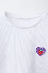 T-SHIRT CÔTELÉ À PIÈCE