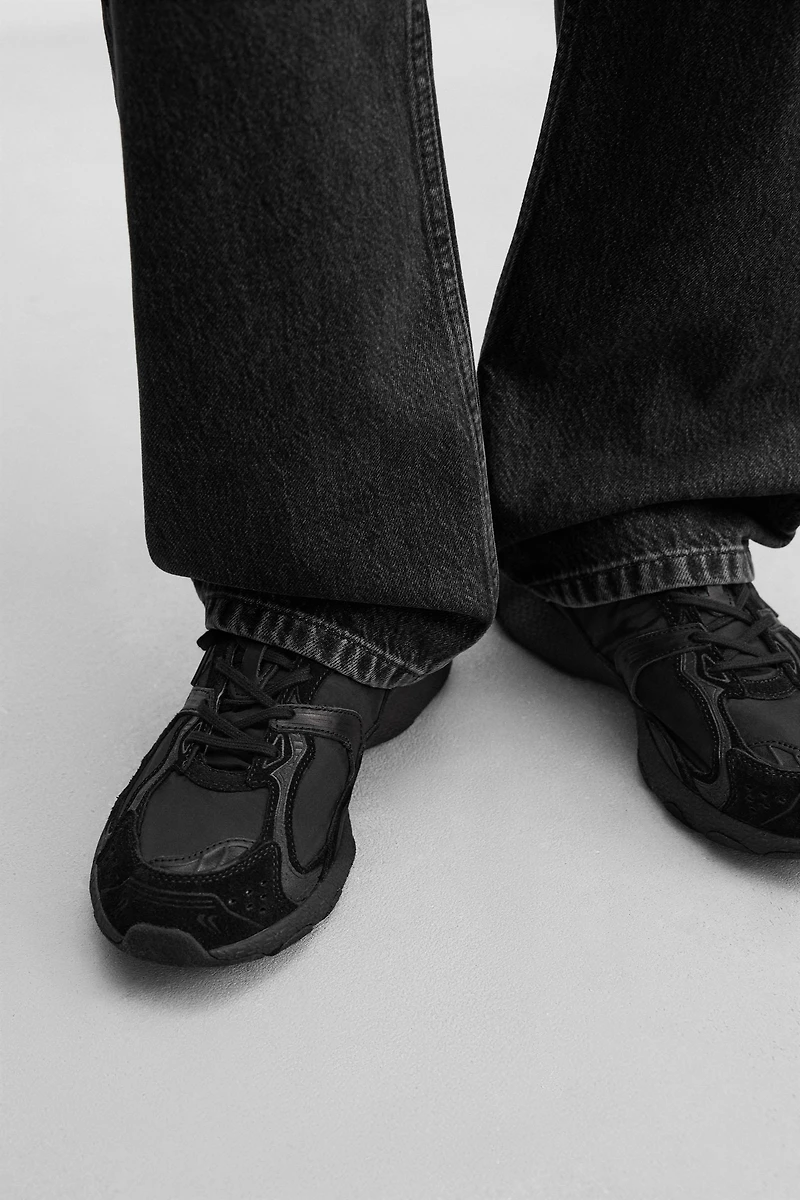MONOCHROME SNEAKERS