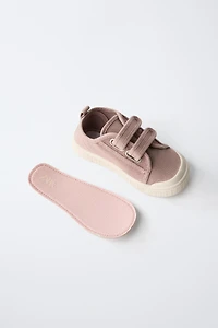BAREFOOT SNEAKERS
