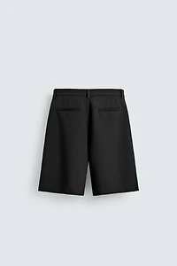 FLOWY PLEATED SHORTS
