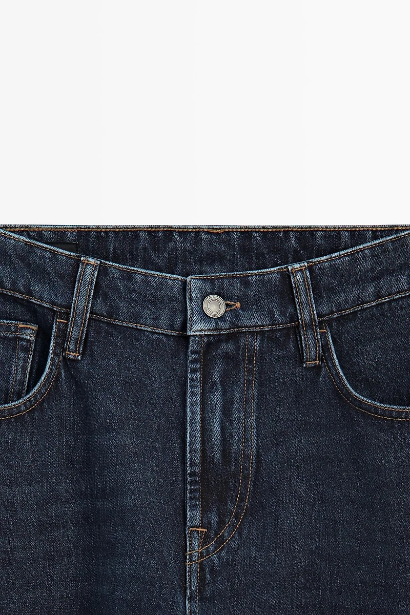 Tapered fit jeans