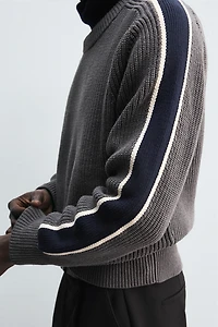 PULL COLOR BLOCK AVEC BANDES