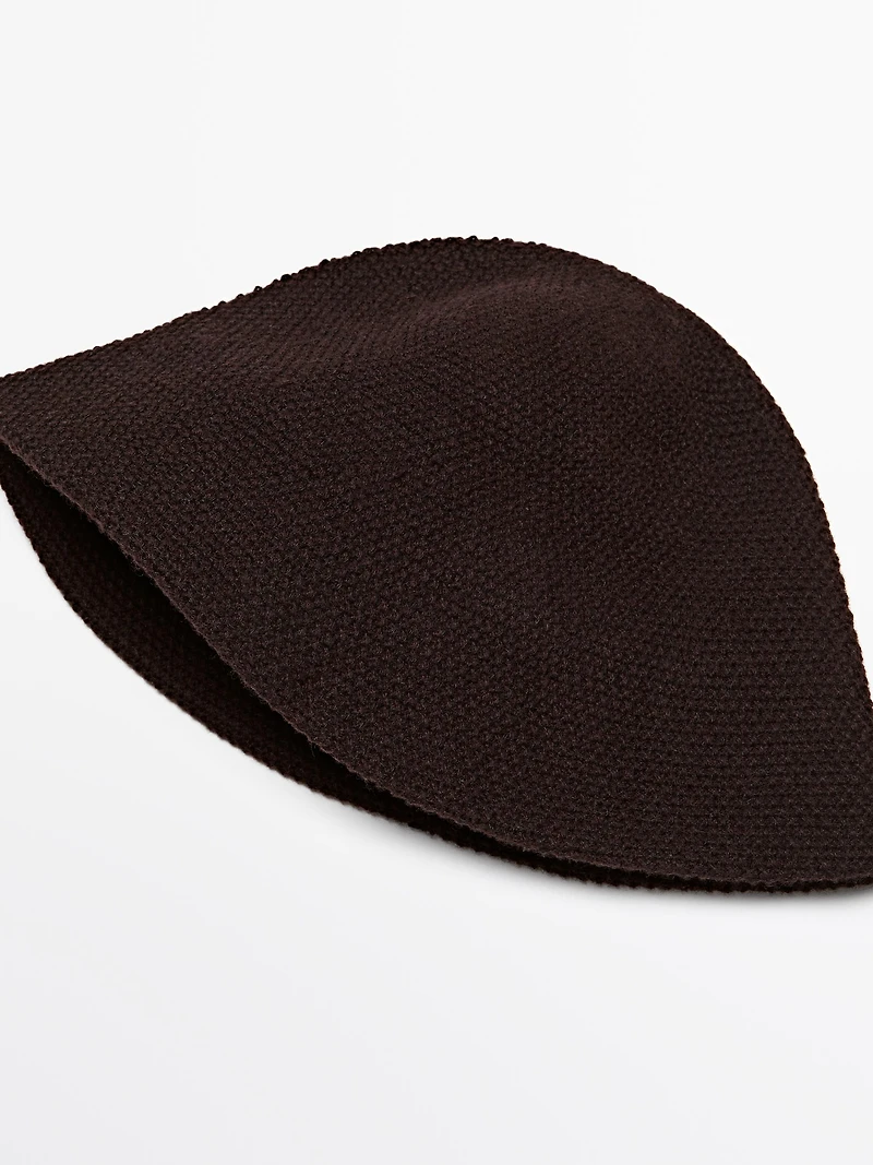 Bonnet en maille de laine mélangée