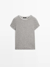 Short sleeve T-shirt with double trim