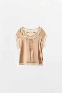 PLEATED LACE TOP