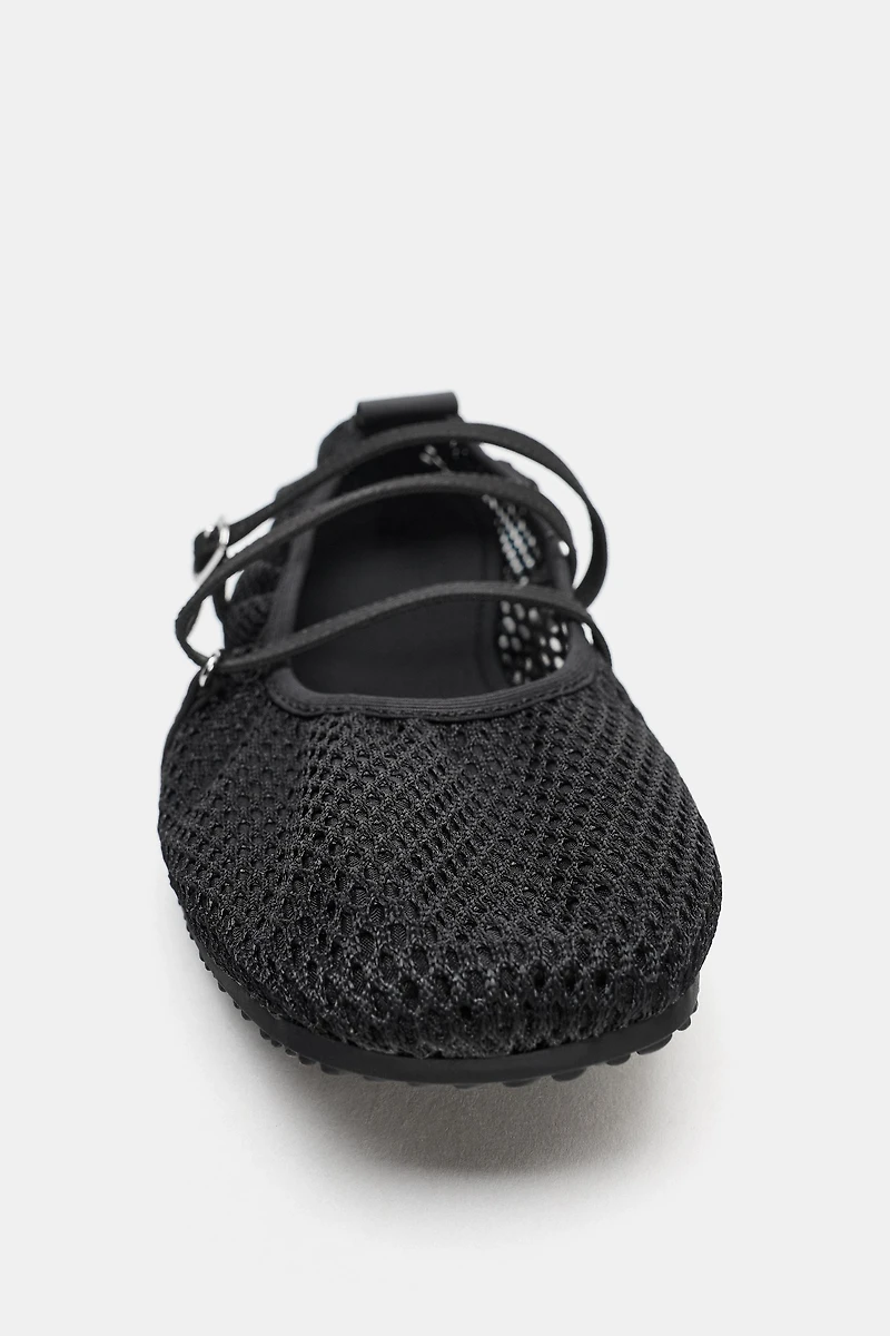 CUT-OUT STRAP BALLET FLATS
