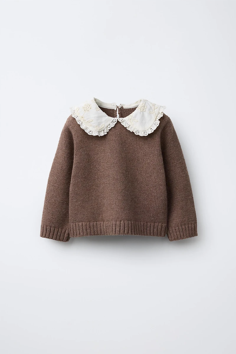 EMBROIDERED COLLAR KNIT SWEATER