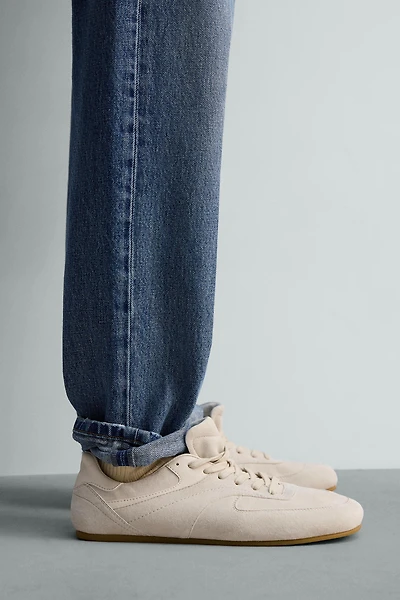 LEATHER SNEAKERS