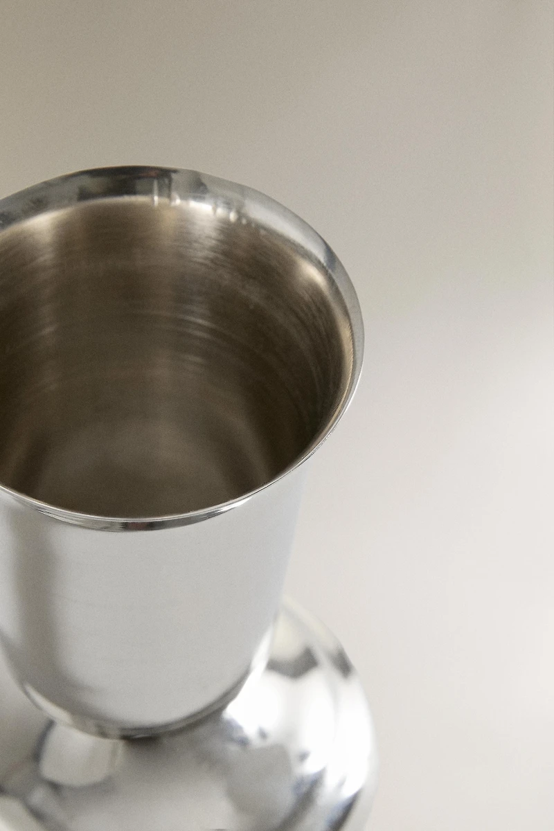 SHINY STEEL TEALIGHT HOLDER