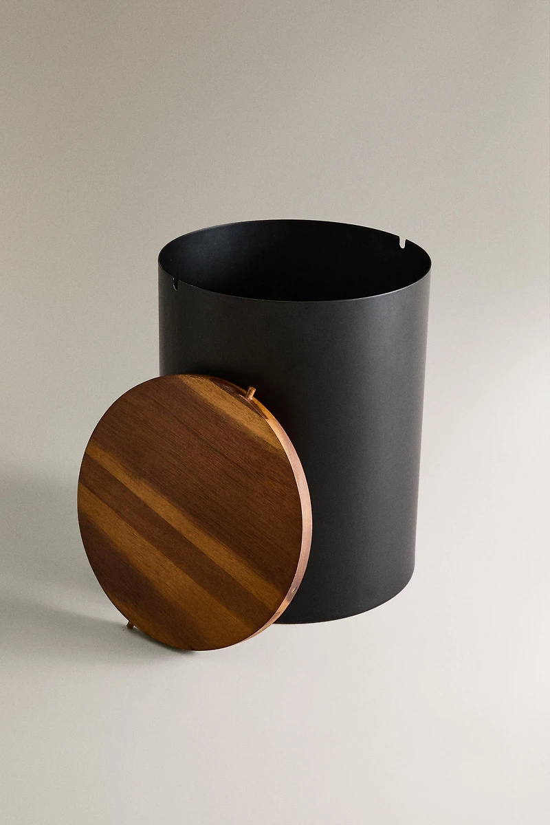 METAL BATHROOM TRASH CAN WITH WOODEN LID