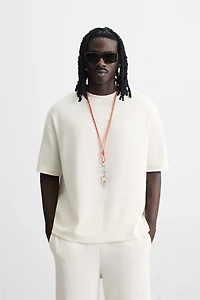 T-SHIRT STRUCTURE VERTICALE