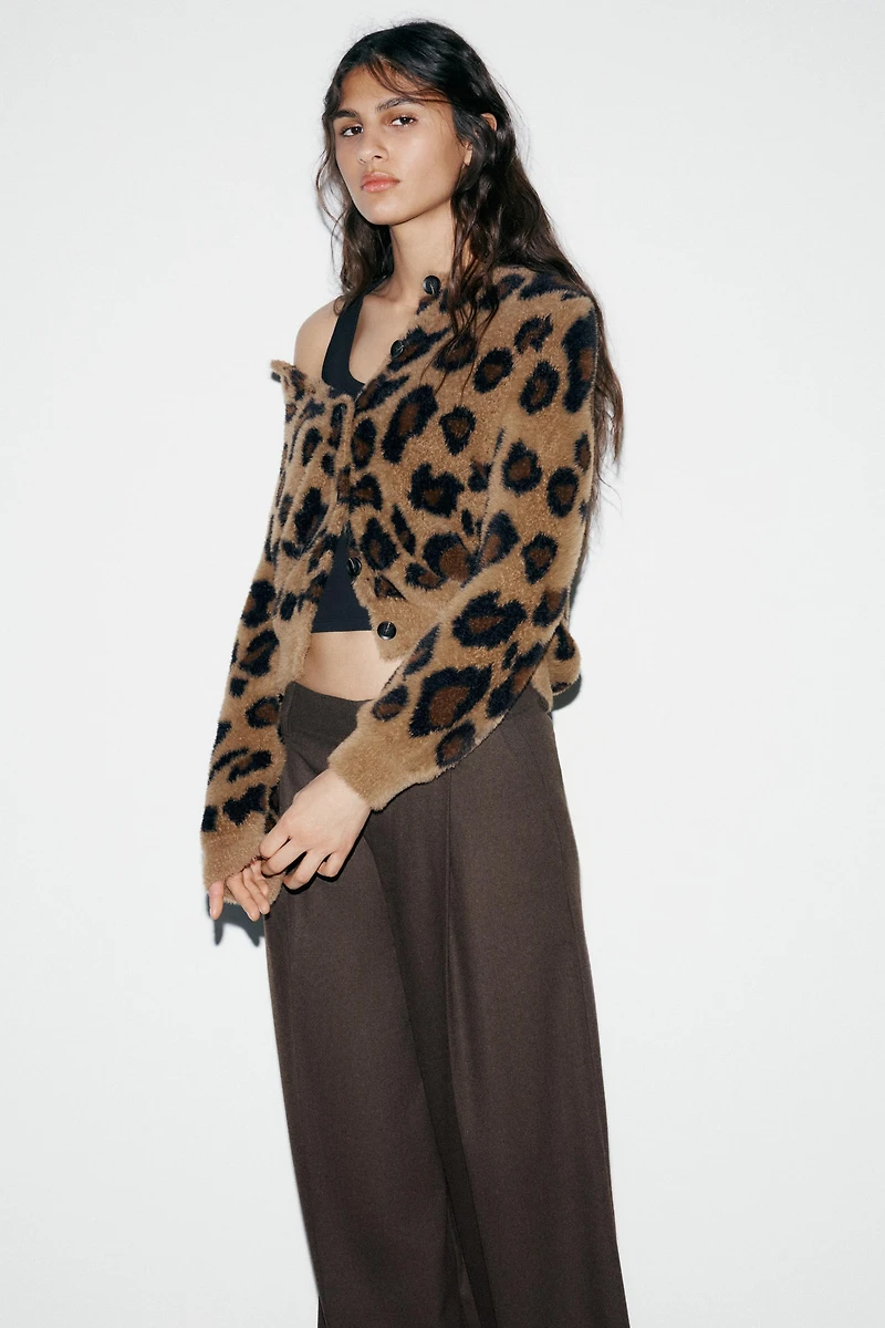 ANIMAL JACQUARD KNIT CARDIGAN