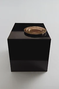 LACQUERED SIDE TABLE I COLIN KING