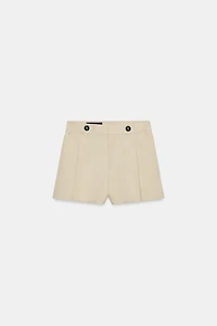 PLEATED BUTTON SHORTS