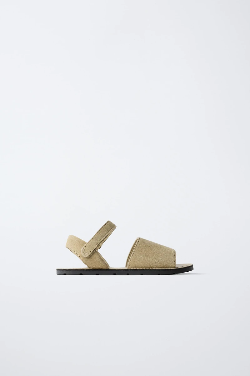 SANDALES EN CUIR