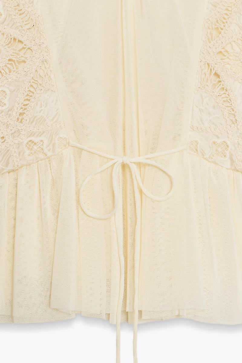 EMBROIDERED TOP