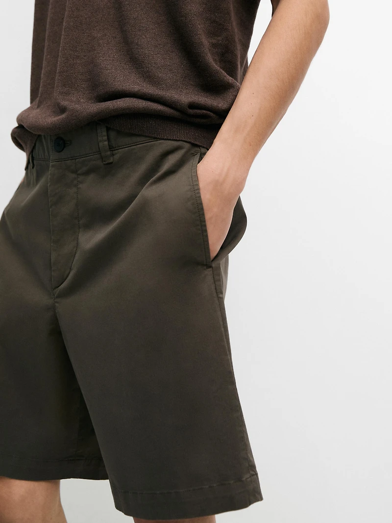 Cotton blend Bermuda shorts with pocket