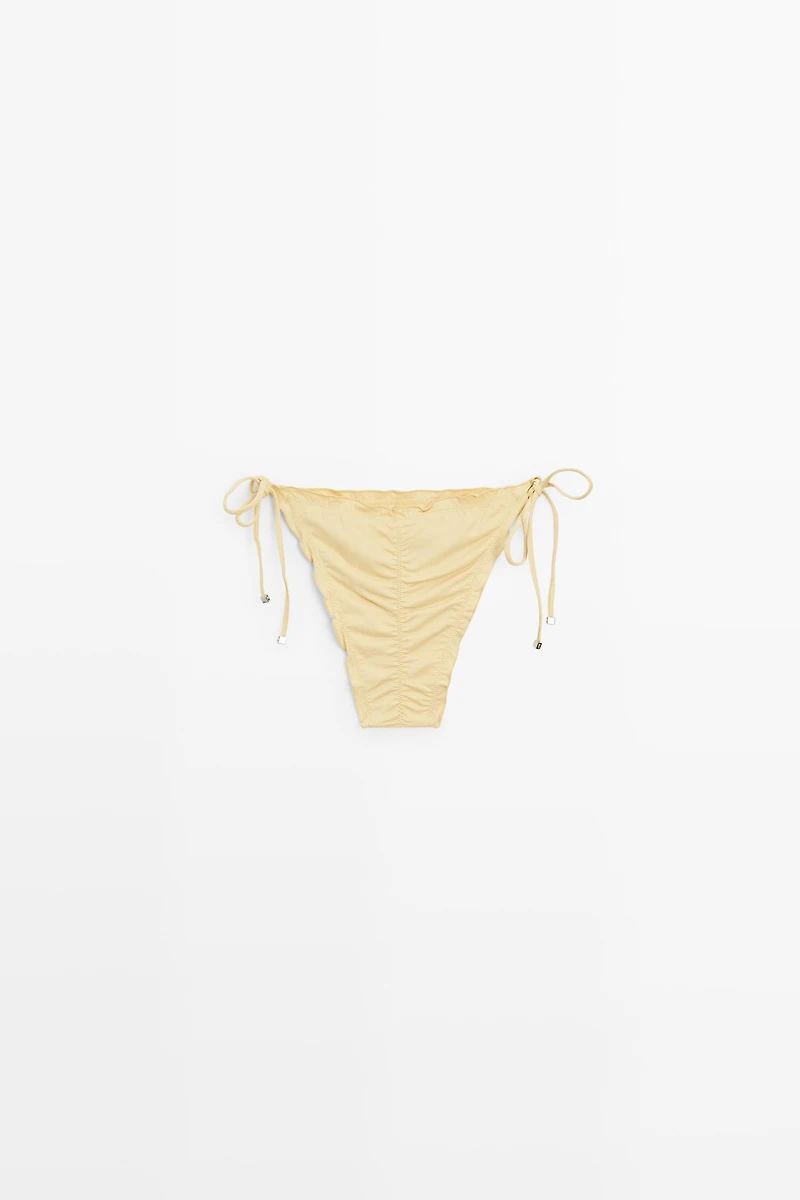 Bas de bikini à volants et liens