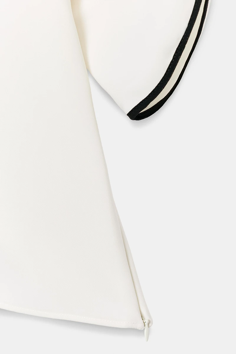 Contrast Trim Top