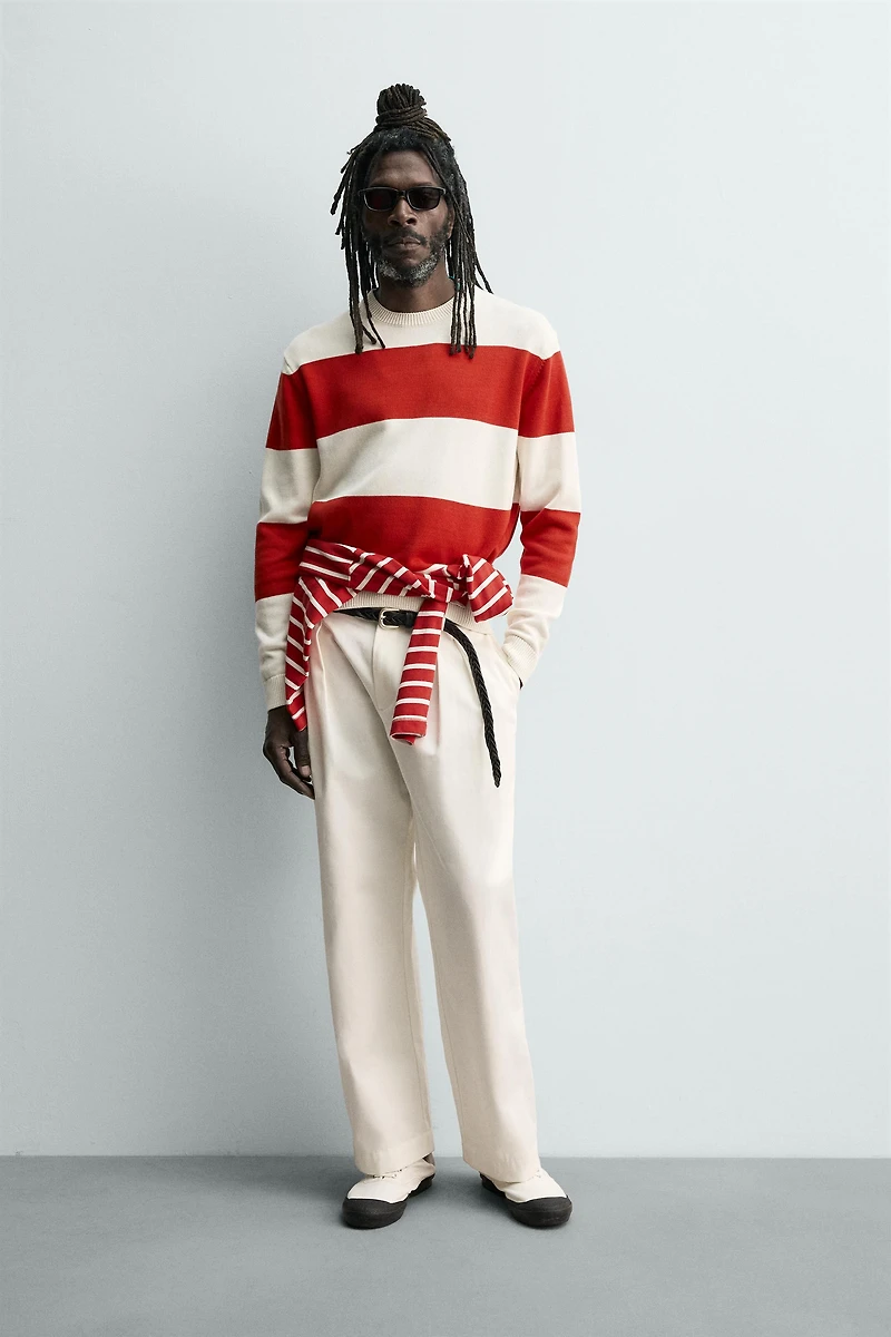 PANTALON CHINO À PLIS AARON LEVINE X ZARA