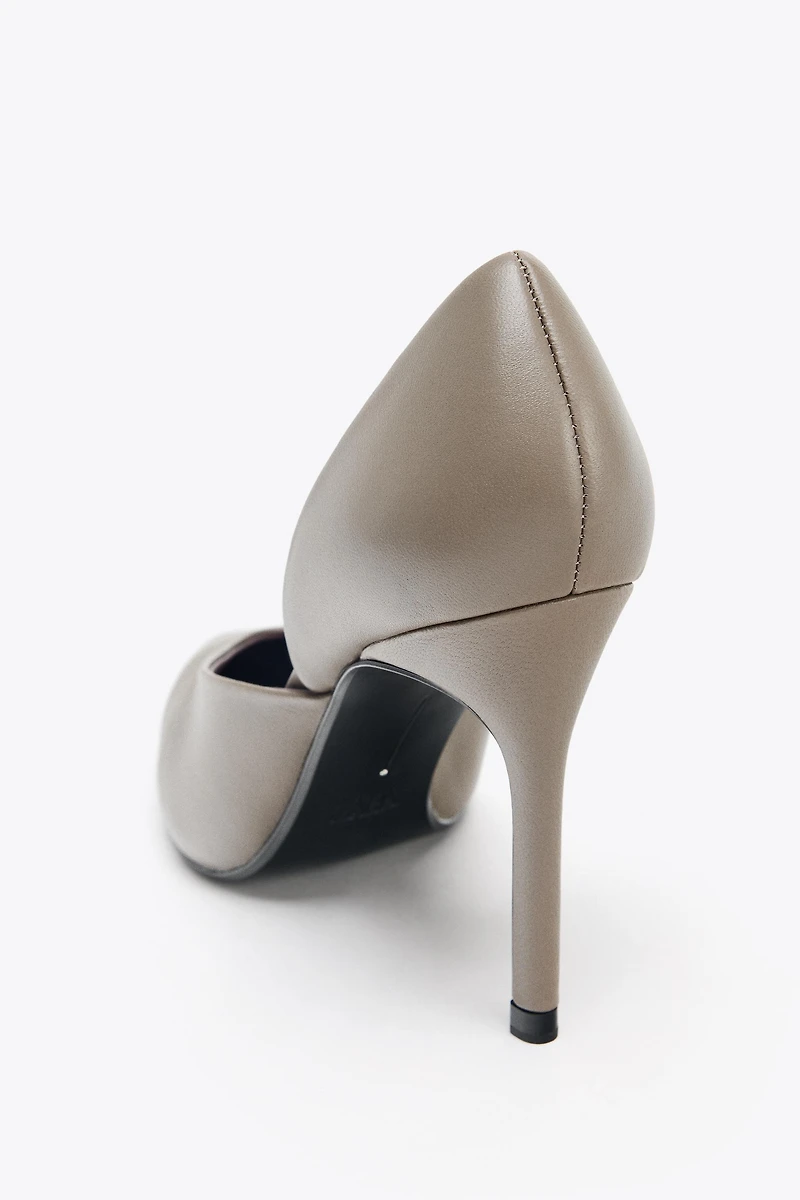 CHAUSSURES À TALONS HAUTS EN CUIR