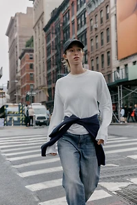 CONTRAST COLLAR T-SHIRT
