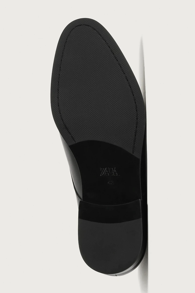 DRESS SHOES