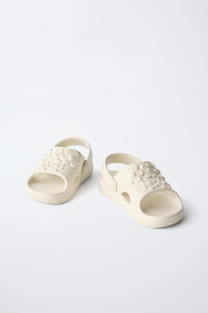 FANTASY SLIDE SANDALS