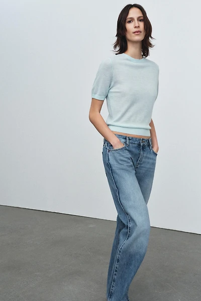 PULL EN LAINE À MANCHES COURTES