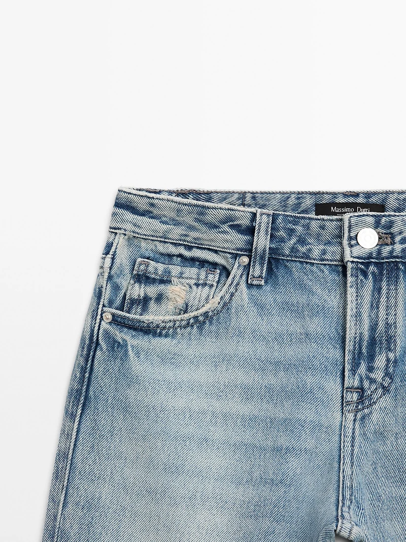 Low-rise straight-leg jeans