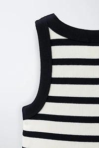 ROBE CÔTELÉE À RAYURES