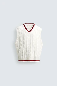 CONTRAST CABLE KNIT VEST