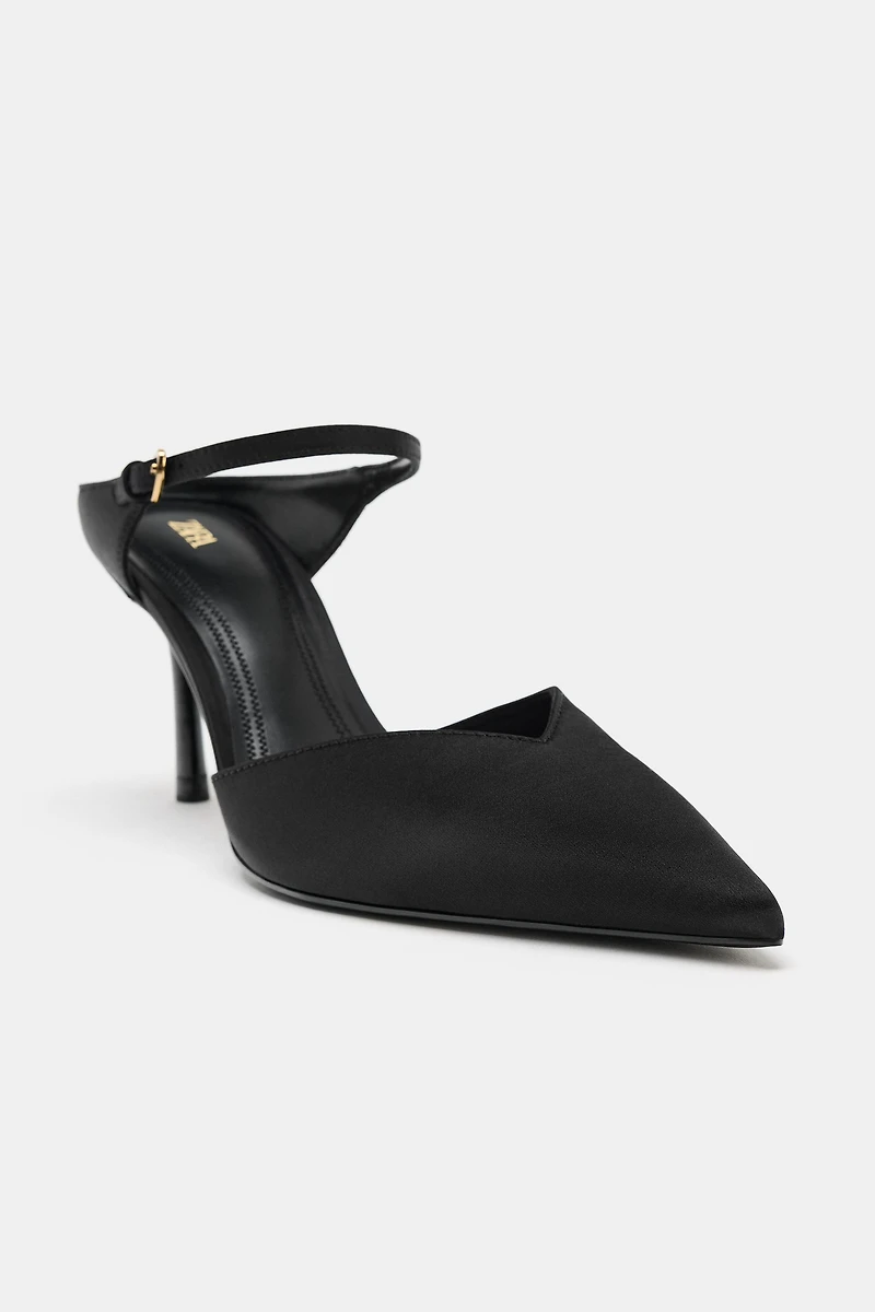BUCKLE DETAIL HEELS