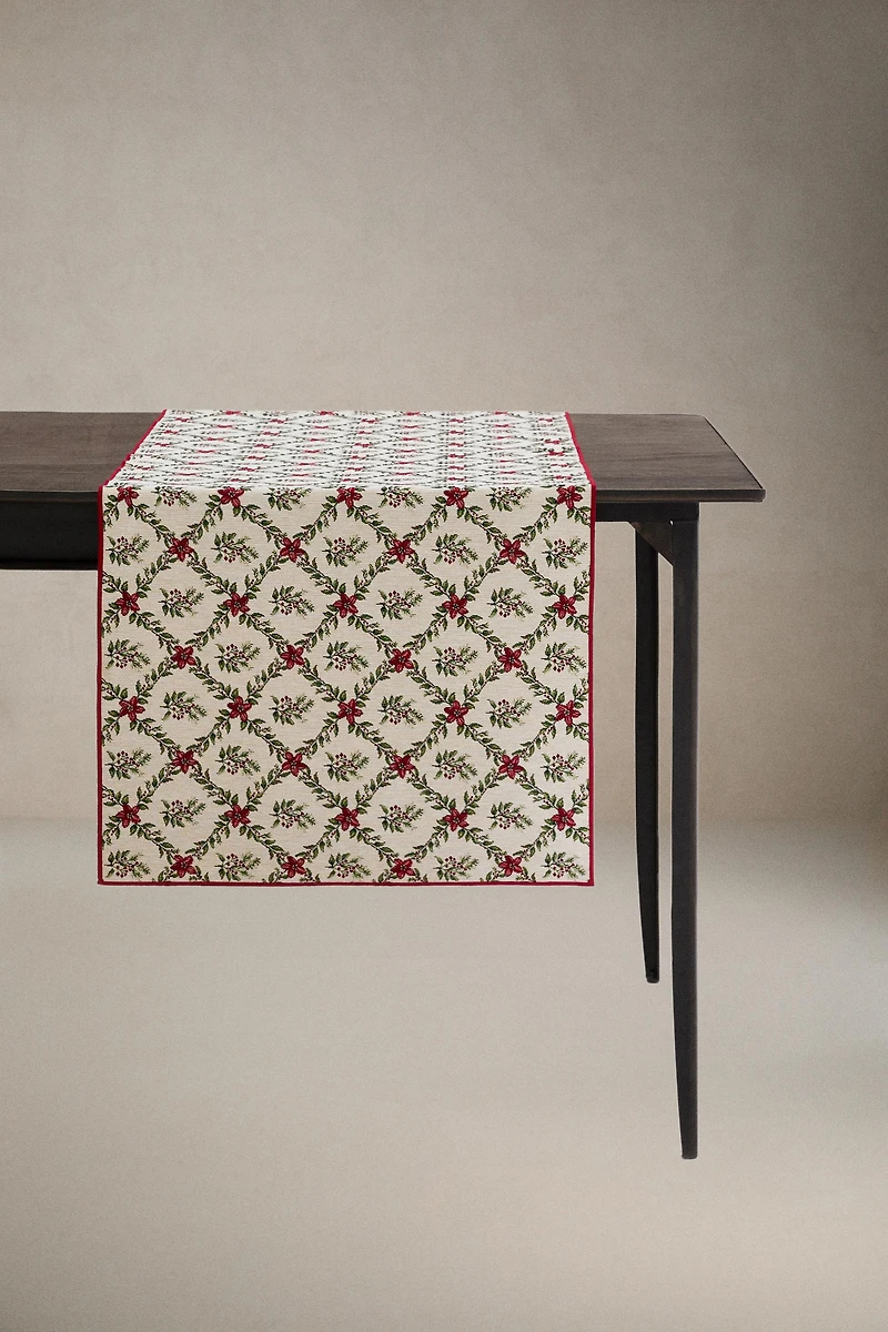 DIAMOND JACQUARD CHRISTMAS TABLE RUNNER