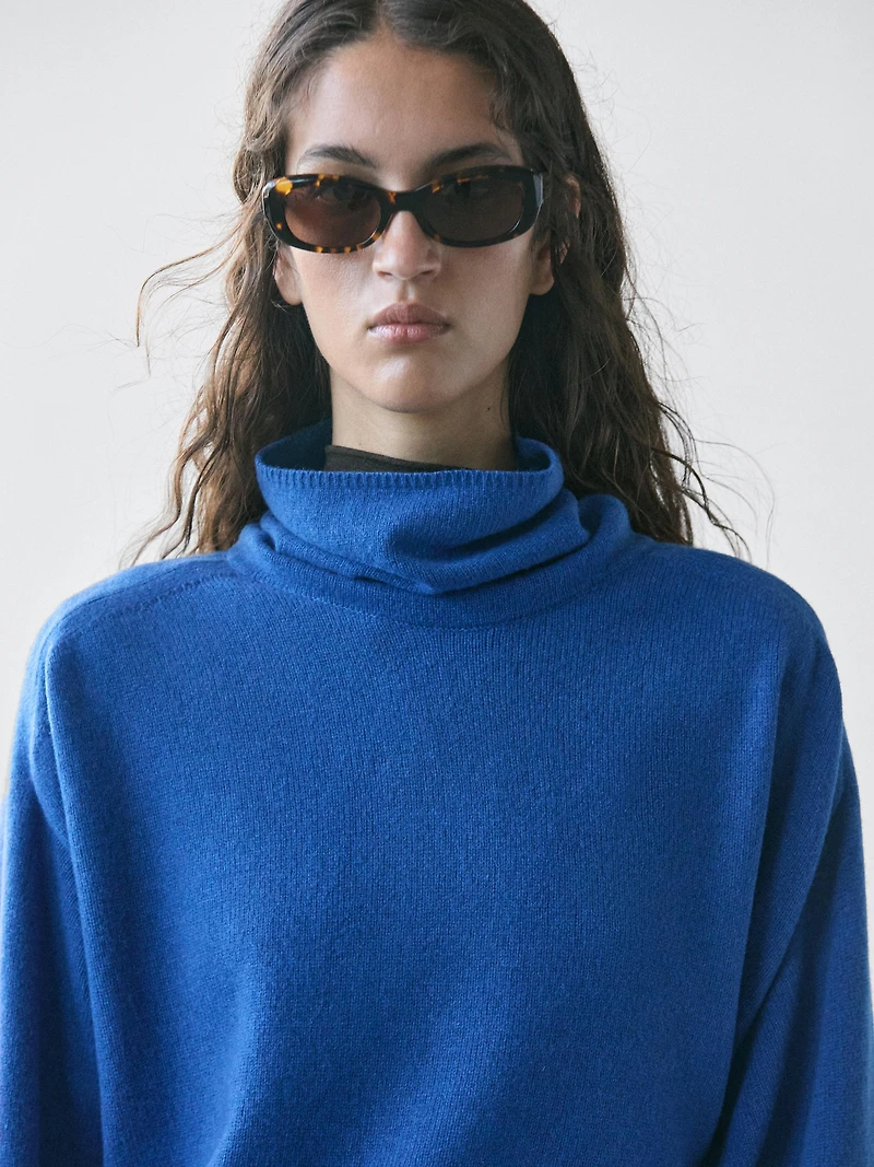 Pull à col montant en maille de laine mélangée