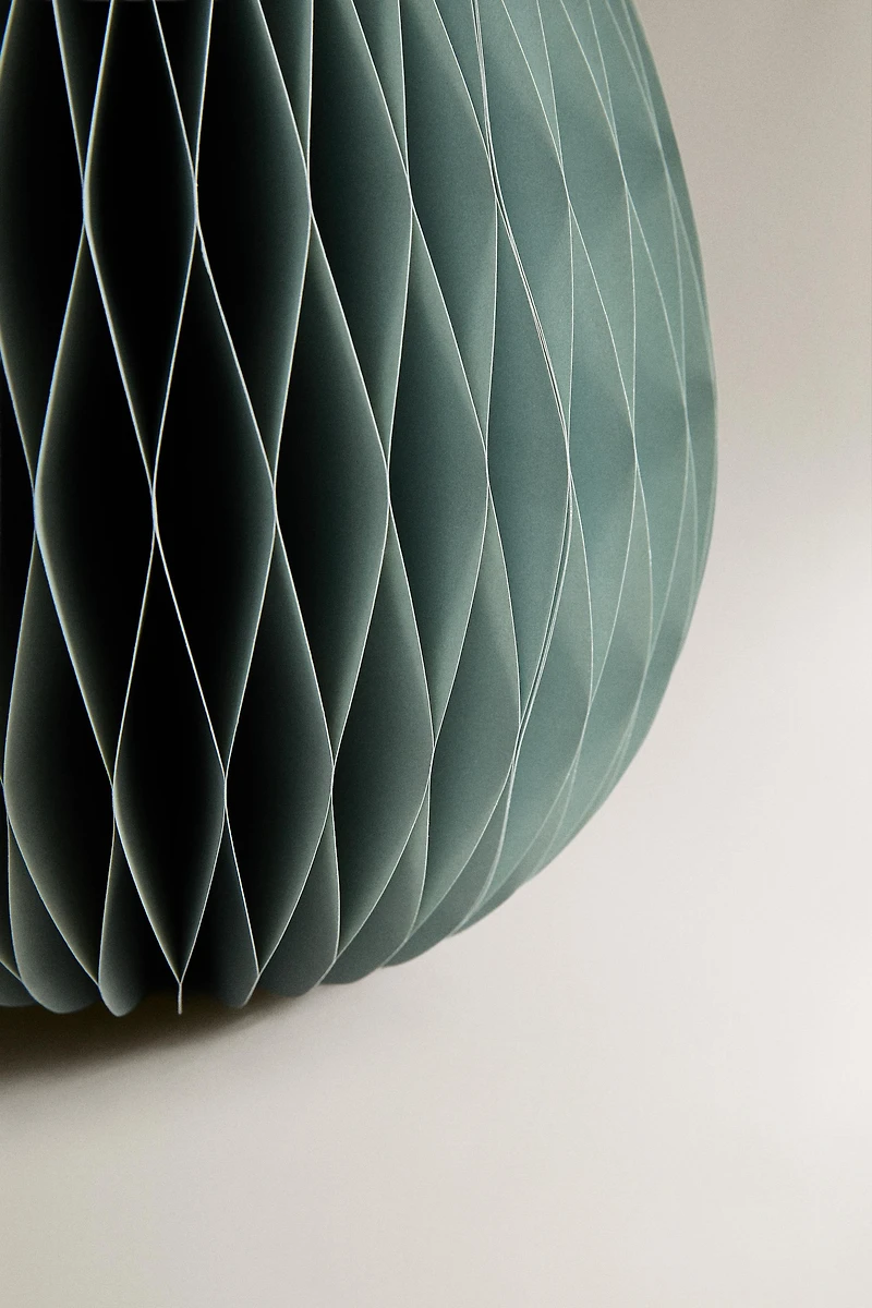 PAPER EASTER EGG DECORATION