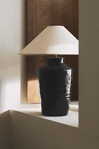 CERAMIC TABLE LAMP