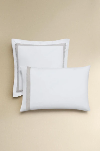 COTTON PILLOWCASE WITH LINEN BORDER