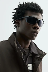 TECHNICAL JACKET WITH REMOVABLE VEST