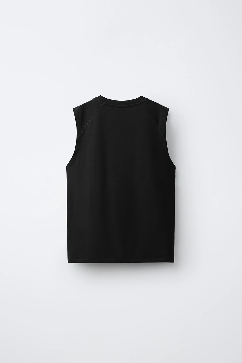 T-SHIRT SANS MANCHES