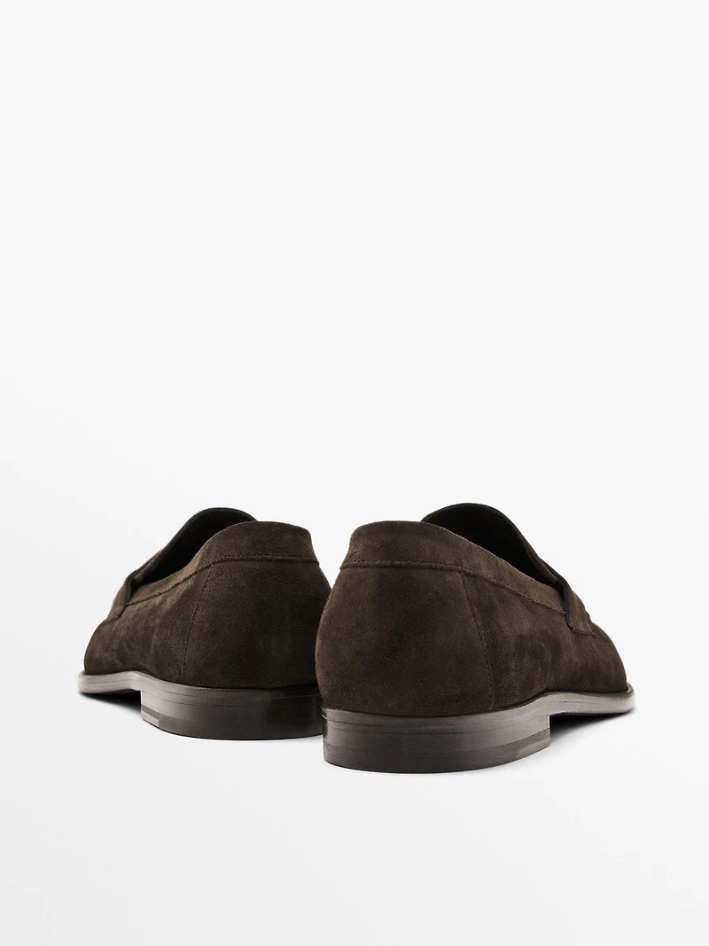 Split leather loafers