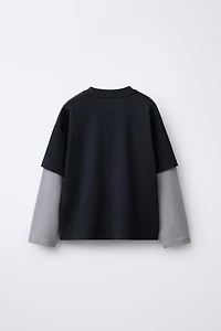 DOUBLE SLEEVE TEXT T-SHIRT