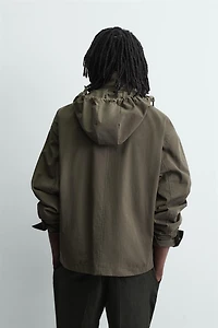 LIGHTWEIGHT POCKET JACKET