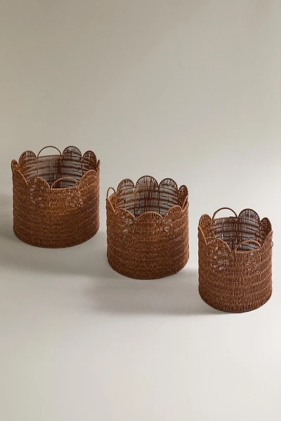 ROUND RECYCLED PLASTIC WAVE BASKET
