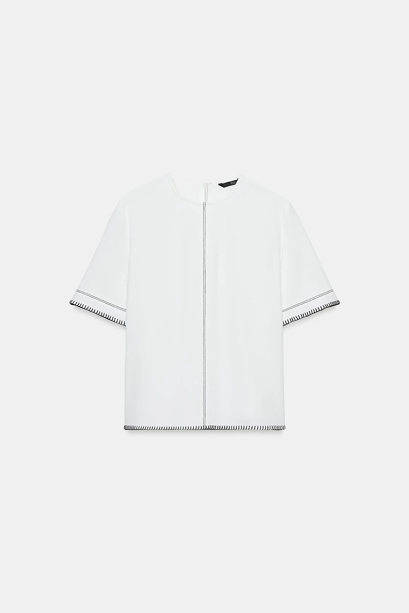 CONTRAST TOPSTITCHED TOP