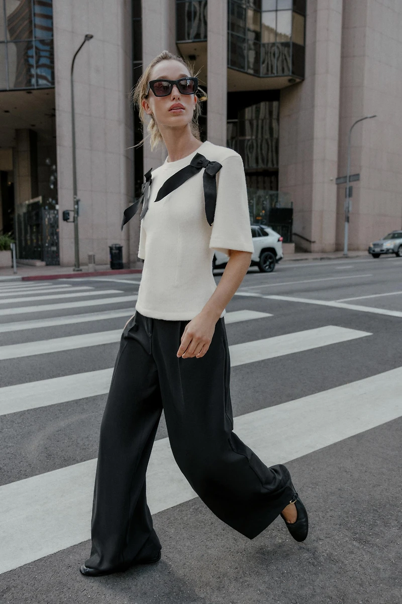 SOFT TIE TOP